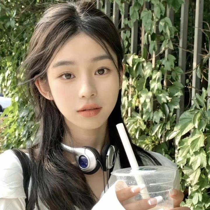 我们是一群小鸟