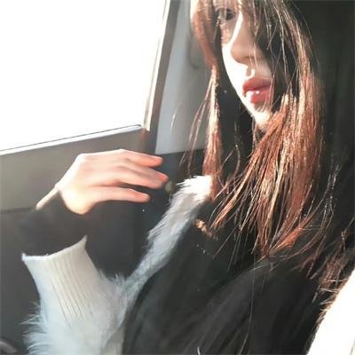 早上下班的女人